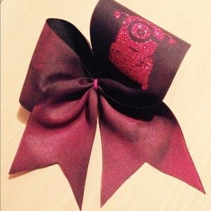 Cheer bow