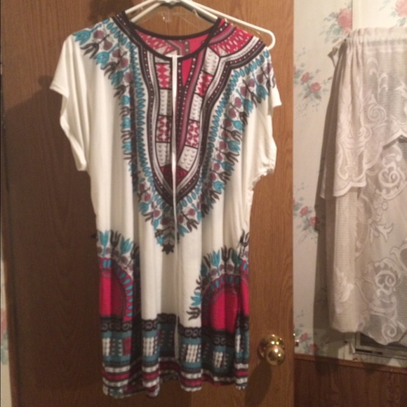 Short dress with beautiful detail!