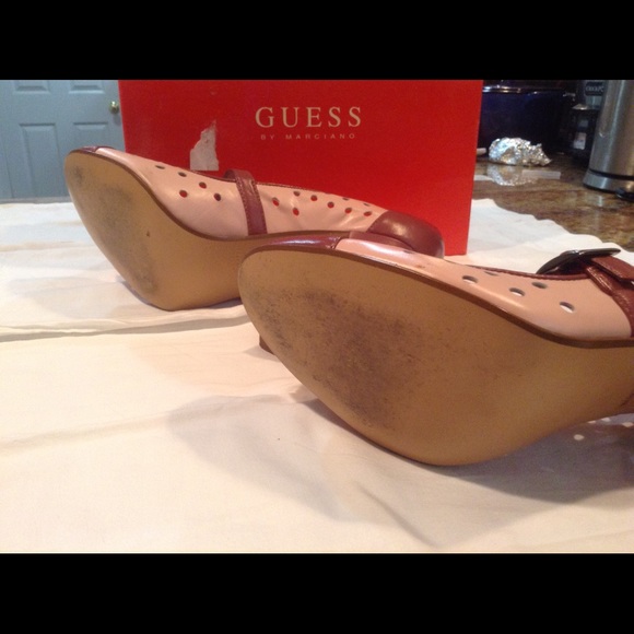 GUESS PINK AND ROSES - Picture 2 of 4