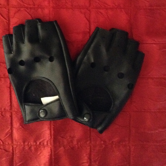 ALDO Accessories - Fingerless Faux Leather Gloves