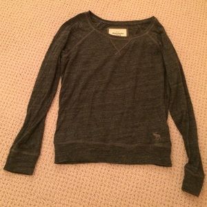 Abercrombie & Fitch simple grey long sleeve shirt!
