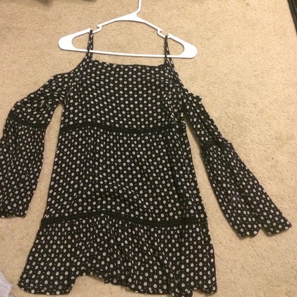 patrons or peace dress - Picture 2 of 3