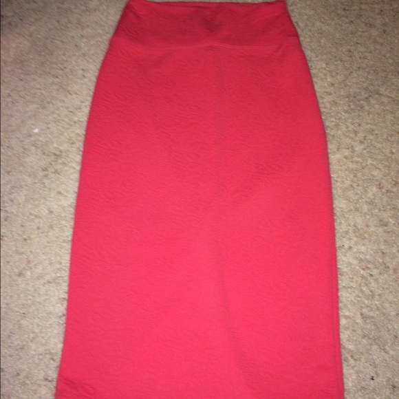 Pink pencil skirt