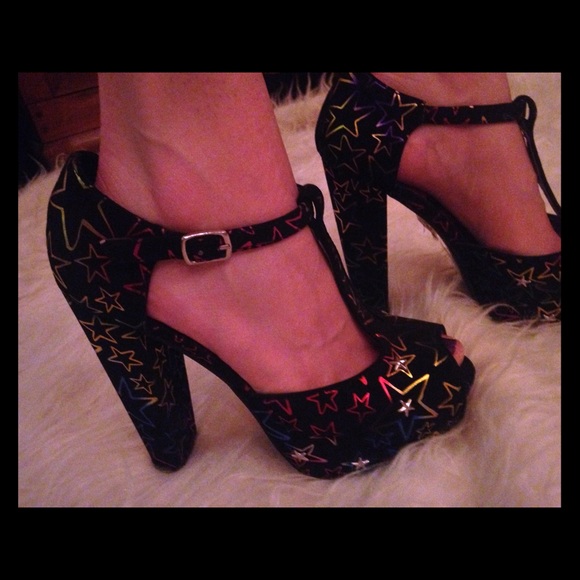 Starstruck shoes with metallic stars