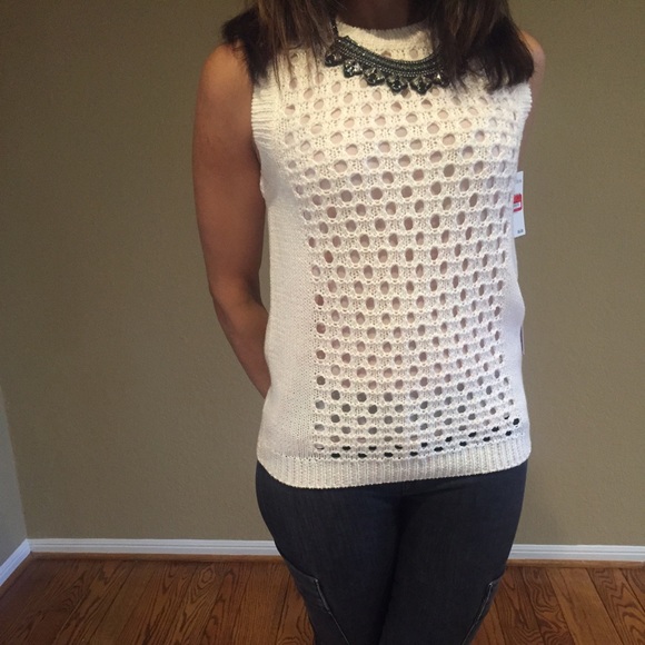 BNWTs pink knit sleeveless top - Picture 3 of 3