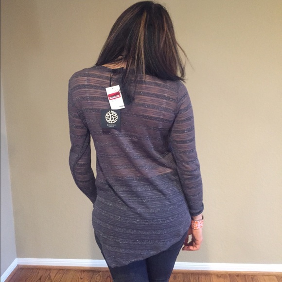 BNWTs gray and white sheer long sleeve top - Picture 3 of 3