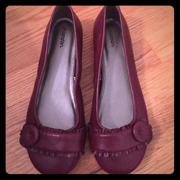 Maroon flats🎀