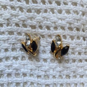 Cute earrings