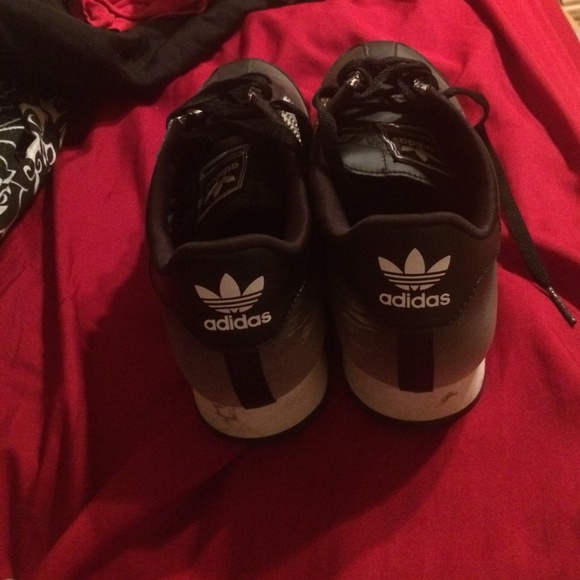 Samoa Adidas - Picture 3 of 4