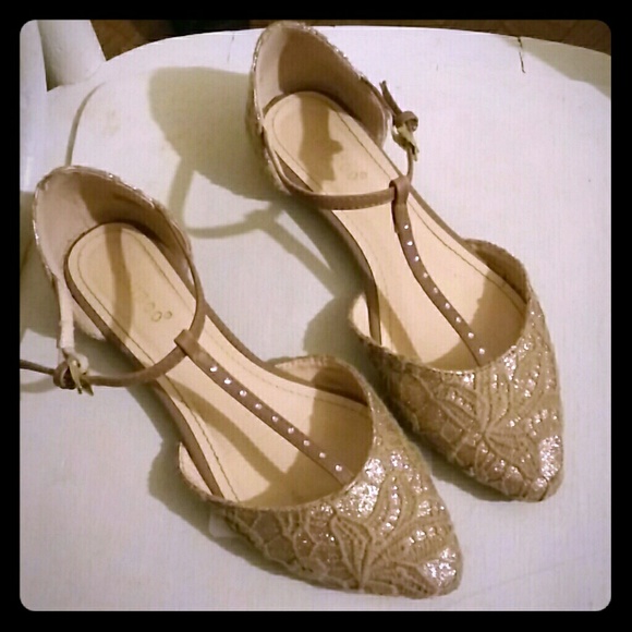 Bamboo T strap flats