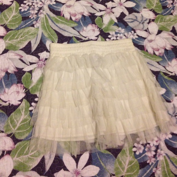 Poetry medium off white skirt