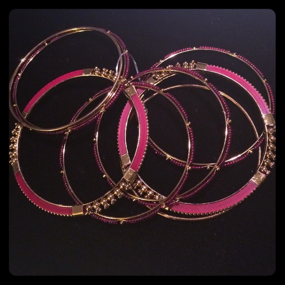 Red bangles 555
