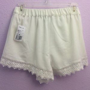 White Woven Shorts with Lace