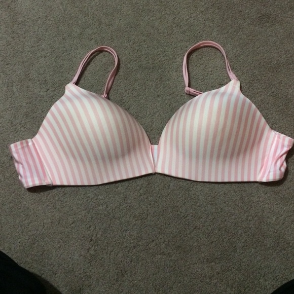 Vs tee shirt bra