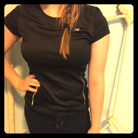 Athletic shirt