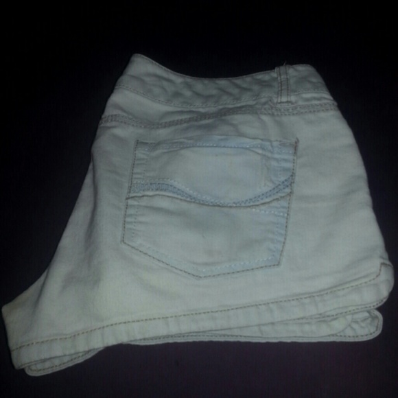 Off white shorts! Offer up!