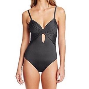 Kenneth Cole Sunset Cliffs Underwire Black 1Piece