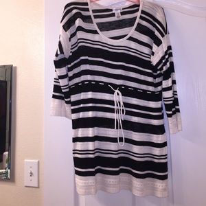 Motherhood maternity black and white sweater