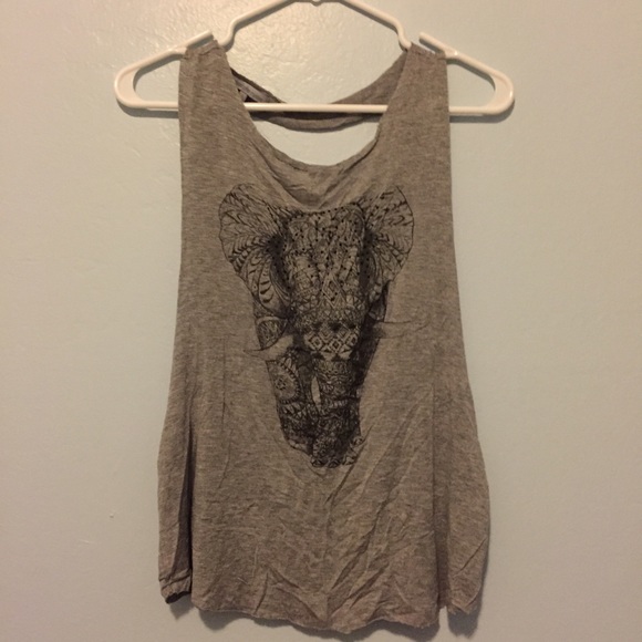 🌟Sold on Merc🌟 CR Tribal Elephant Tank Top - Picture 1 of 2
