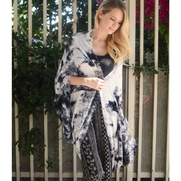 "Looking Glass" Kimono Scarf Cardigan - Picture 3 of 4