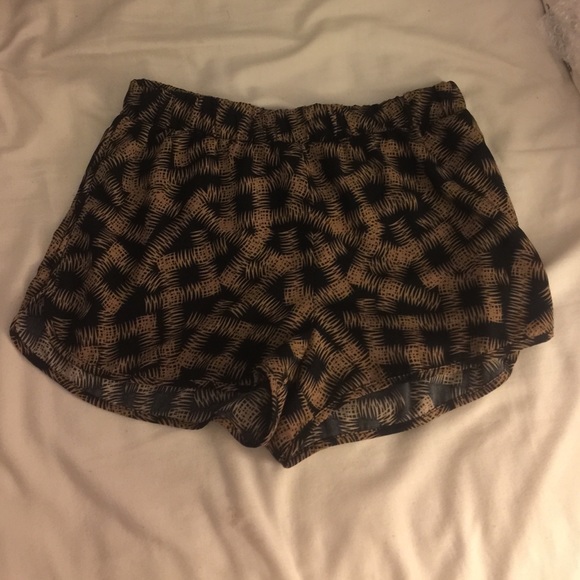 F21 Silky high waist shorts
