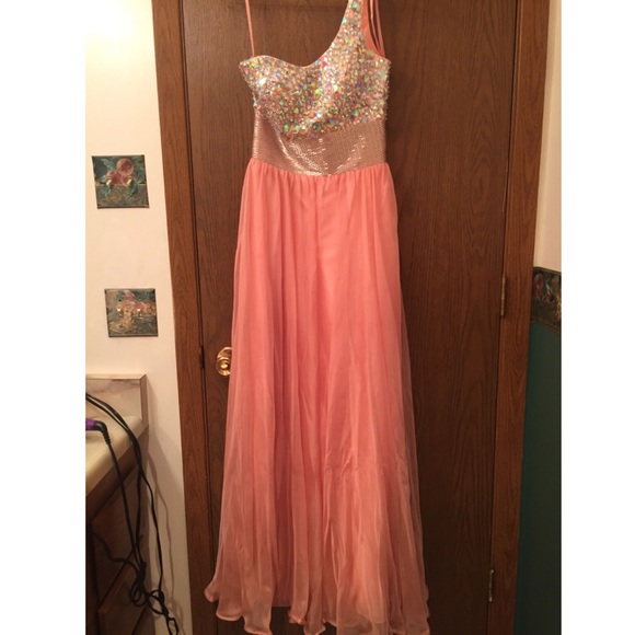Prom dress, size 4. Color- Coral with gems on top