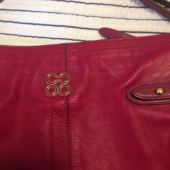 Pink coach - Picture 3 of 3