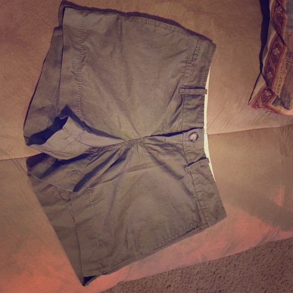 Olive Mid-Rise Old Navy Shorts :)