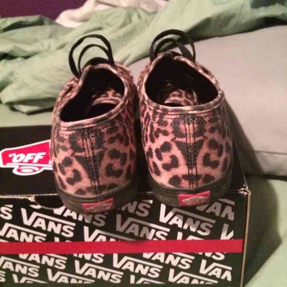 Leopard Vans - Picture 2 of 3