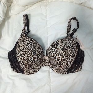 Victoria secret body by Victoria bra