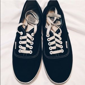 Black vans