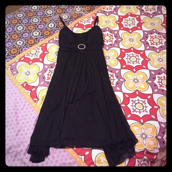 GORGEOUS Black Formal Dress