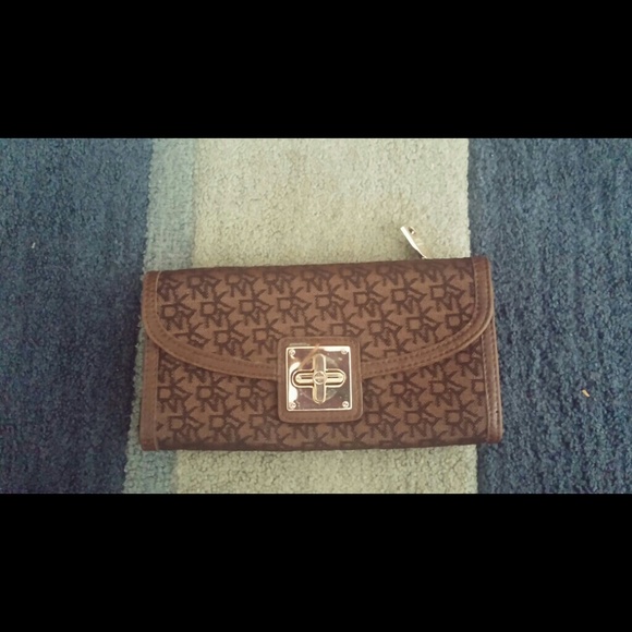 Purse and Wallet combo - Picture 2 of 3