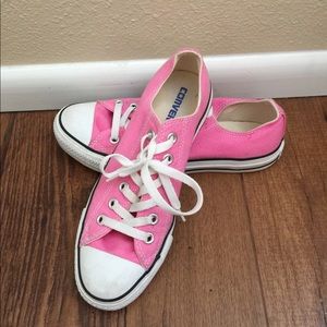 BOGO 50% OFF | pink low rise All Star converse