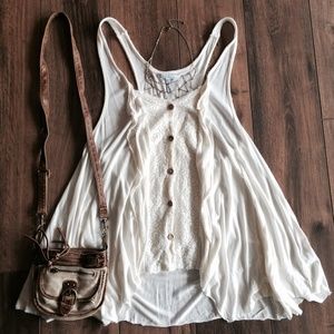 Wooden-Buttoned Light-Yellow Button-up Tank