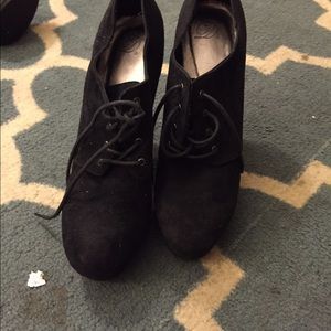 👠 Little Black Booties