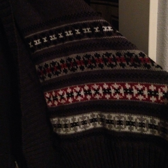 Winter Cardigan - Picture 2 of 3