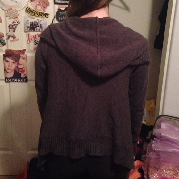 Winter Cardigan - Picture 3 of 3