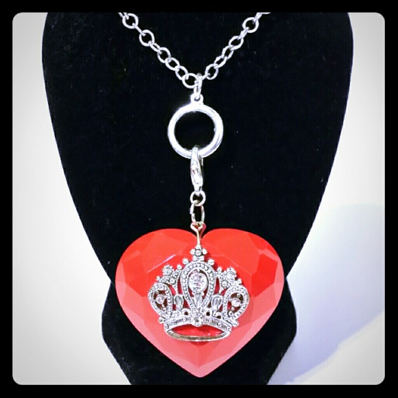 Queen of Hearts Necklace
