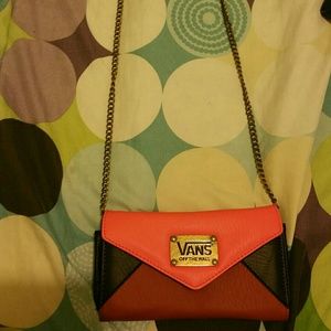 wallet and croosbody vans