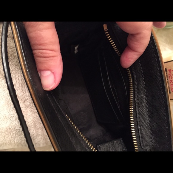 Michael kors mini Selma specchio crossbody purse - Picture 3 of 4