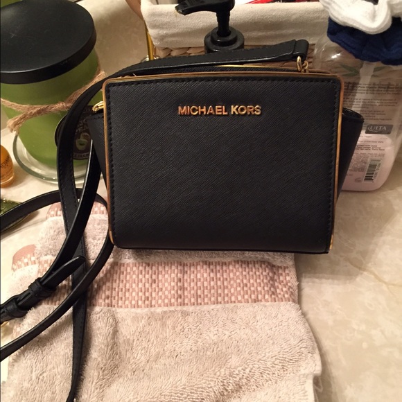 Michael kors mini Selma specchio crossbody purse - Picture 4 of 4