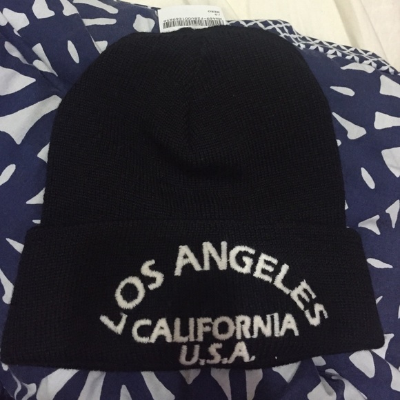 Brandy melville beanie - Picture 1 of 3
