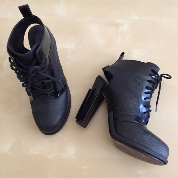 Alexander Wang Dakota lace up booties - Picture 3 of 4