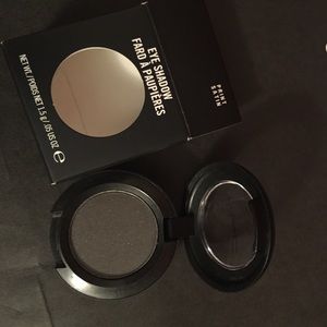 Mac eyeshadow (Print Satin)