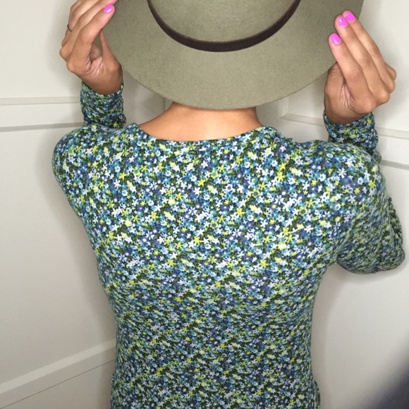 cardigan - Picture 2 of 2