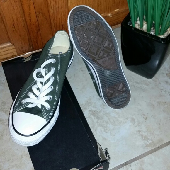 Like-new converse forrest green