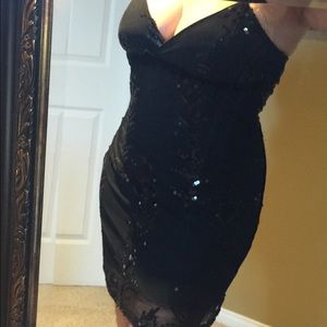 Party Short black dress with sequins