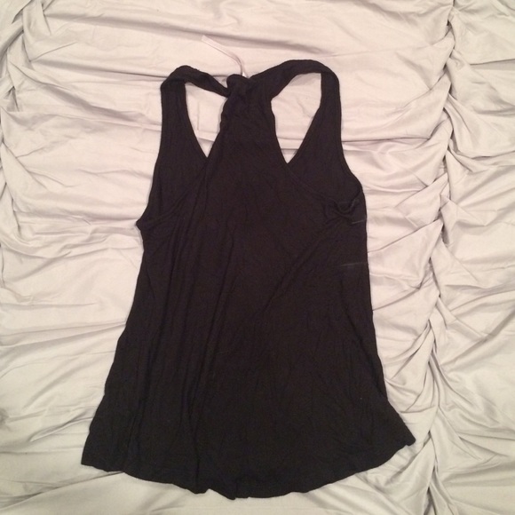 Black tank with patterned lips - Picture 2 of 2