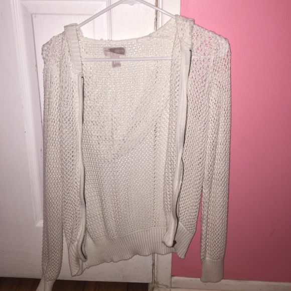 white netted sweater - Picture 1 of 2